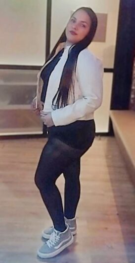 ANGIE SCORT Y MASAJISTA