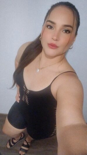 ANGIE SCORT Y MASAJISTA