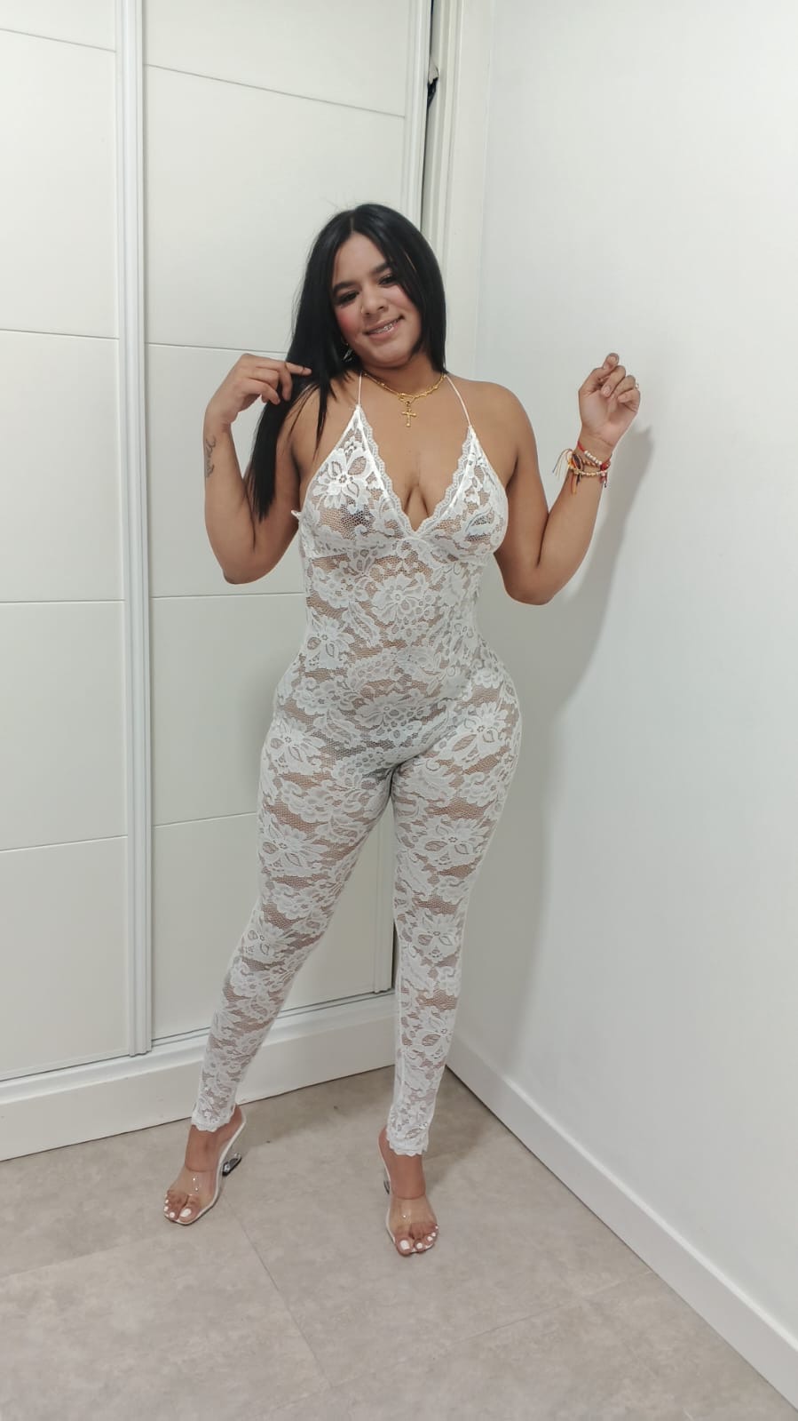 SARAY MASAJISTA Y SCORT